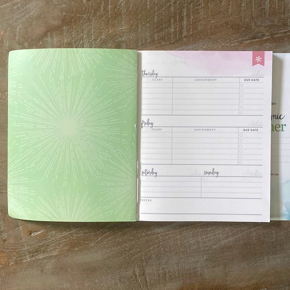 Erin Condren Undated Academic Student Project Planner - Picture 3 of 9